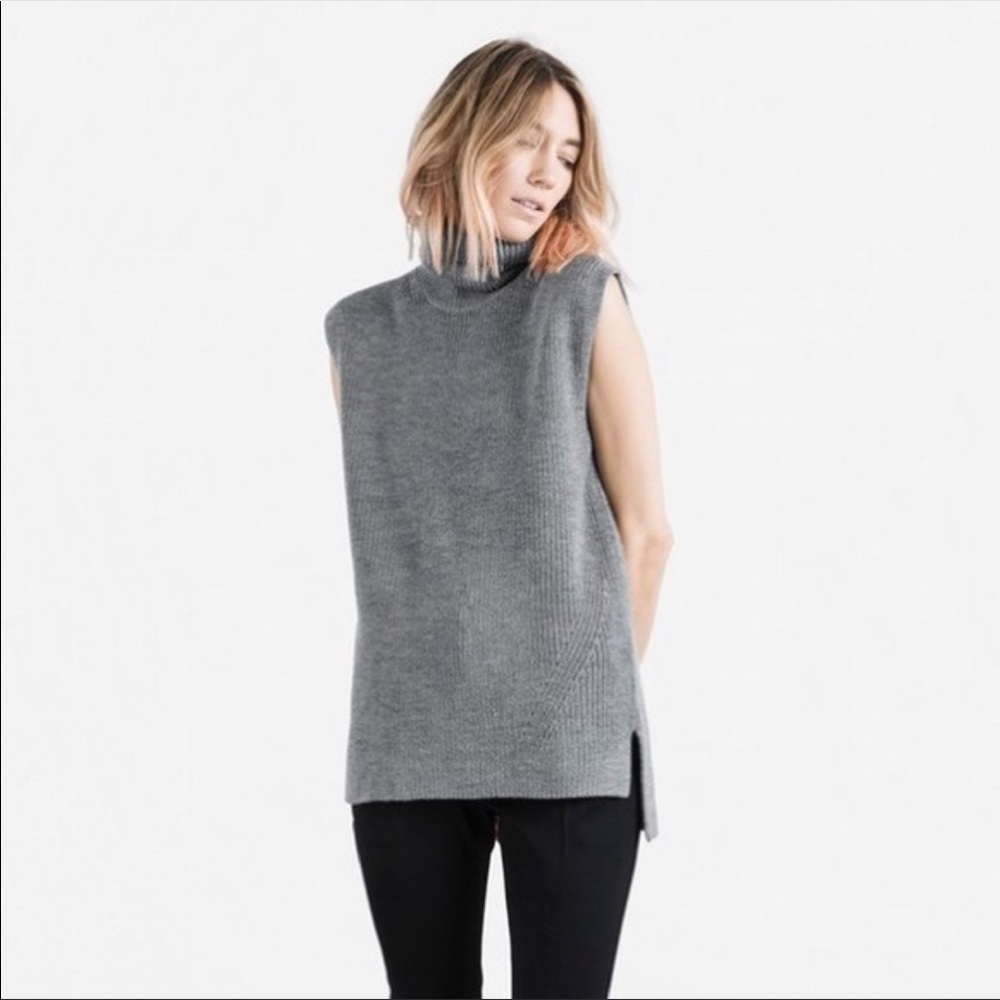 Everlane Gray Sleeveless Sweater